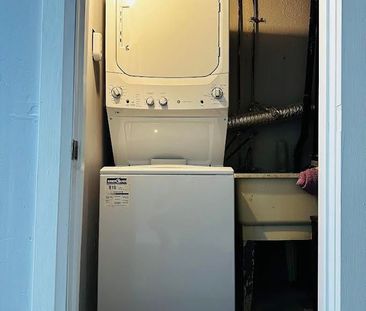 For Lease - 827 Stainton Drive, Mississauga, Ontario - Photo 2