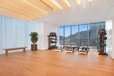 Barangaroo Elegance - Wide Frontage, Winter Garden, and Timeless Views - Photo 5