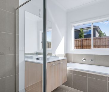 Luxurious Family Home ! - Photo 3