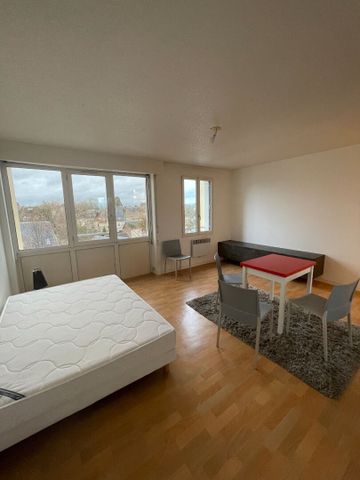 Location Appartement 1 pièce 31m² - Photo 2