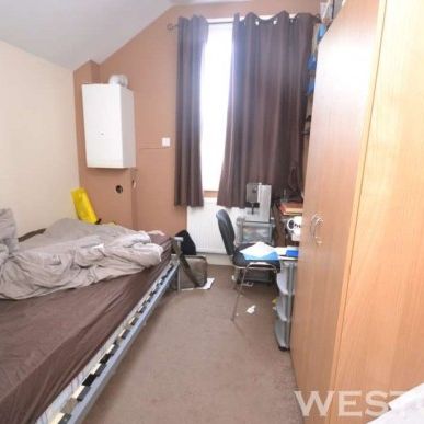 3 Bed - Wokingham Road, Reading - Photo 1