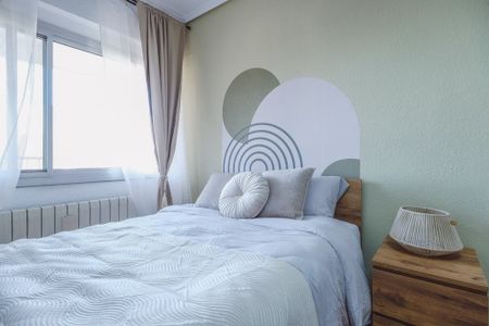 Plaça de Bisbe Benlloch, Torrent, Valencian Community 46900 - Photo 3