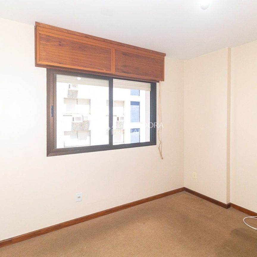 Apartamento com 2 quartos e 68m² para alugar em Independência, Porto Alegre. - Photo 1