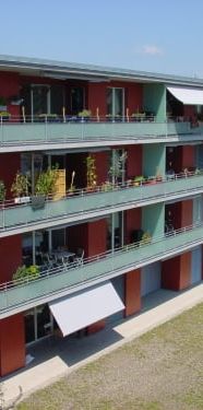 Im Dorfzentrum von Oberwil - Foto 1
