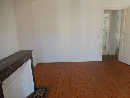 Location Appartement 3 pièces 65m² BORDEAUX 33000 - Photo 2