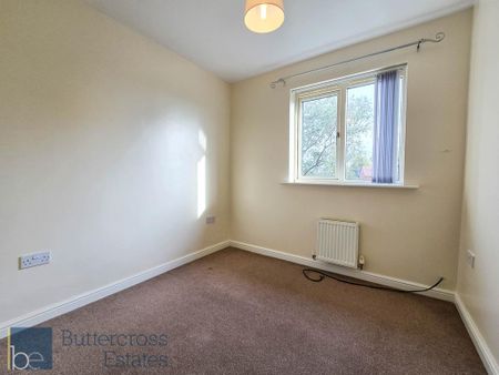 3 bedroom semi-detached house to rent - Photo 2