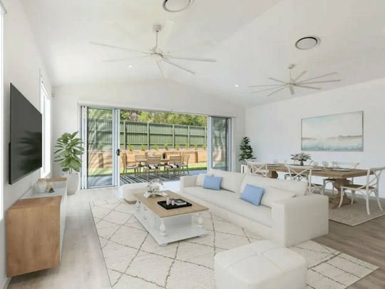 4 BEDROOM EXECUTIVE HOME - Photo 1