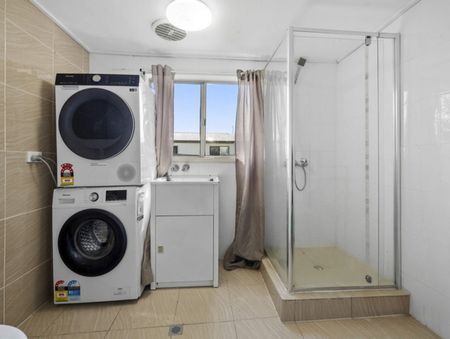 62 Aquarius Drive, Kingston QLD 4114 - House For Rent | Domain - Photo 3