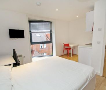 Studio to rent - Photo 4