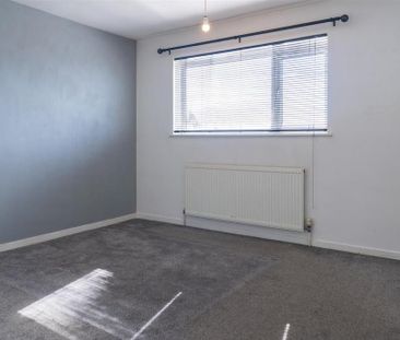 2 bedroom semi-detached house to rent - Photo 3