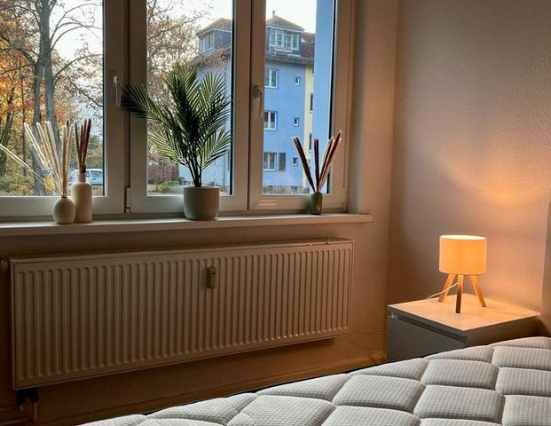Möbliertes 1 von 3 Zimmer Wohnung nahe Sbahn - Photo 1