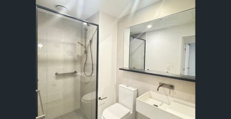 Sophisticated, Contemporary Living in Clayton South - Photo 5