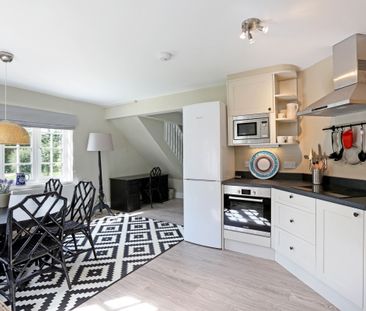 2 bedroom semi-detached house to rent - Photo 6