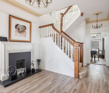 4 bedroom property to rent - Photo 1