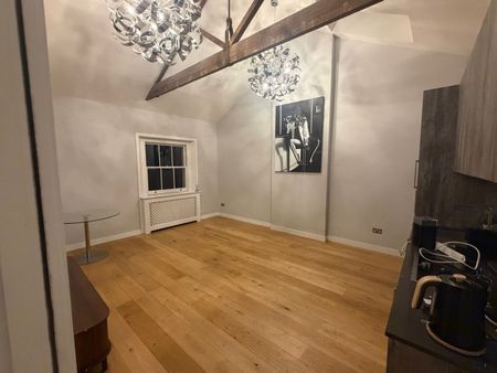 3 Bed Flat, Eccleston Square, SW1V - Photo 2