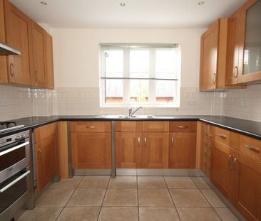 Henderson Avenue, Guildford - Photo 6
