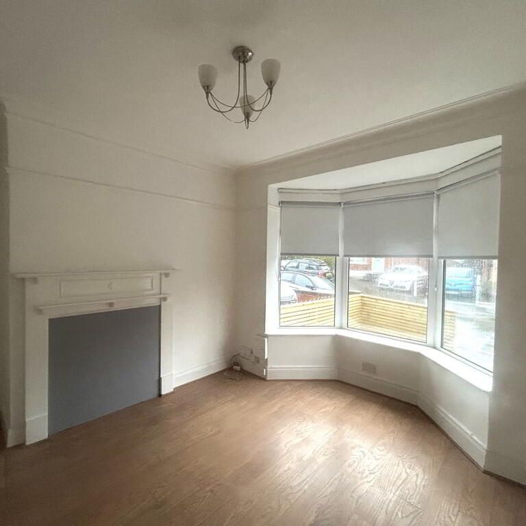 31 Holland Crescent, Belfast, BT5 6EF - Photo 1