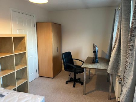 3 bedroom terraced house to rent - Photo 4