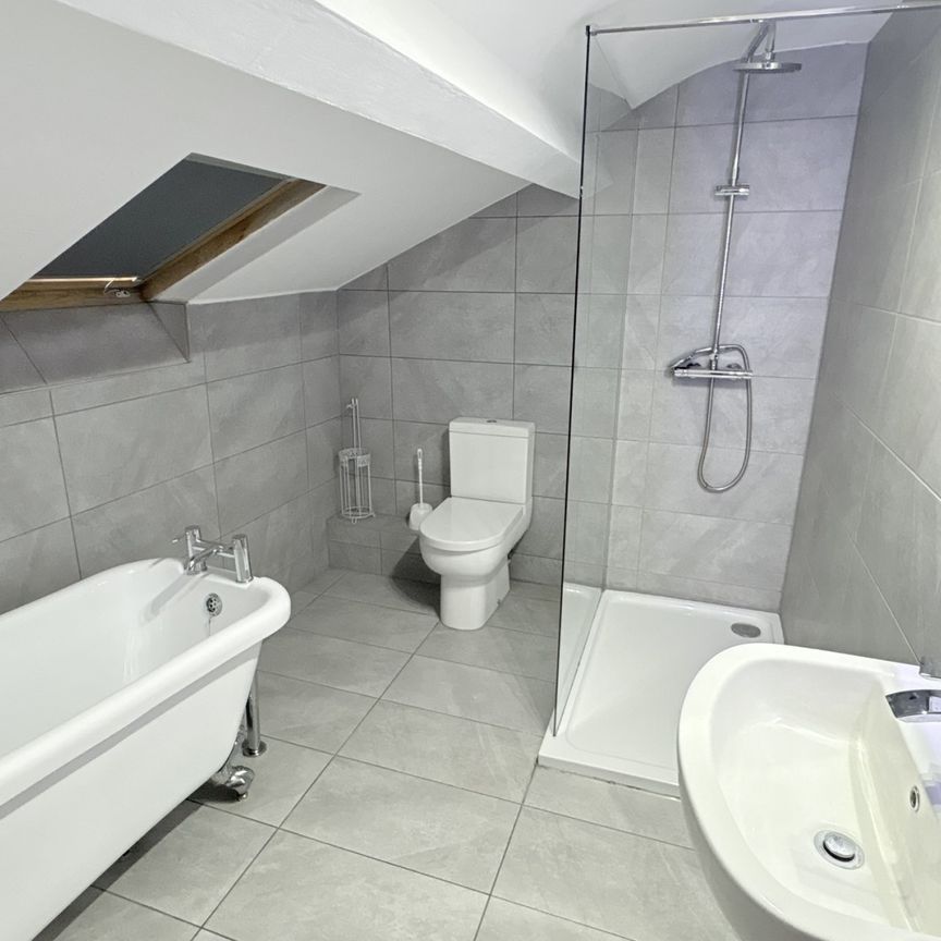 Bow Lane, Preston - Photo 1