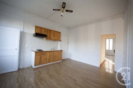 Location Appartement 2 pièces 45m² TROYES 10000 - Photo 2