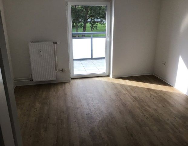 Modernisierte 1,5-Zimmer-Wohnung mit Balkon - Photo 1