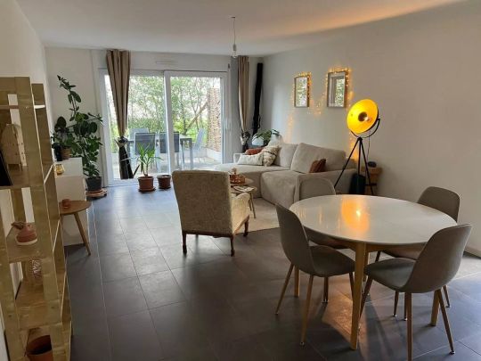 Bel appartement situé dans une construction Minergie (2016) - Photo 1