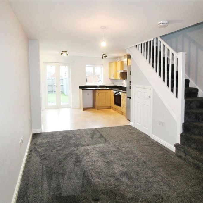 2 bedroom semi-detached house to rent - Photo 1