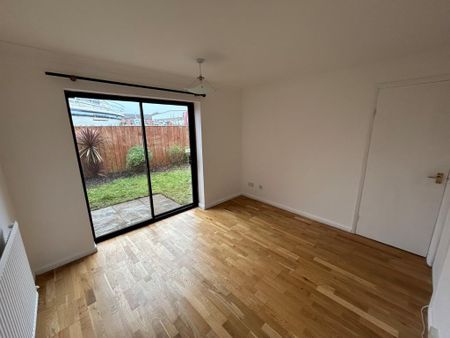 2 bedroom terraced house to rent - Photo 2
