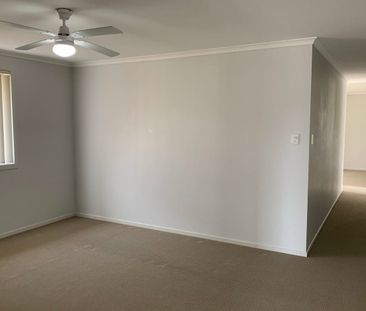 lovely family home - Photo 6