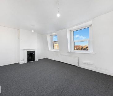 3 bedroom maisonette to rent - Photo 2