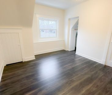 For Lease - 2469 Queen Street Unit# 4, Toronto, Ontario - Photo 6