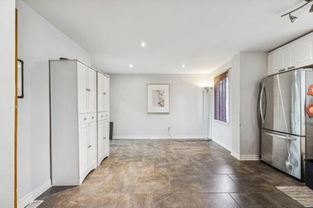 Maison de plain-pied à louer - Laval (Chomedey) (Autres) - Photo 2