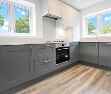 2 bedroom semi-detached house to rent - Photo 3