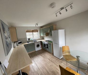 Room in a Shared House, Bangor Street, M15 - Photo 2