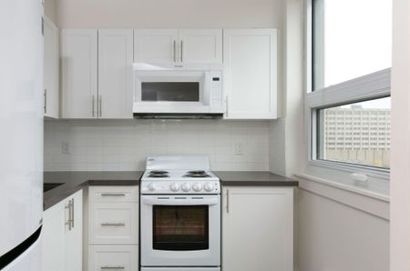 For Lease - 485 Huron Street Unit# 402, Toronto, Ontario - Photo 2