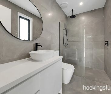 Grand Family Home - Photo 6