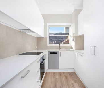 SUBLIME HARBOUR FRONT LOCATION - Photo 2