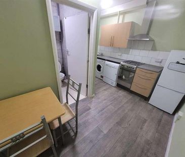Harold Road, Upton, E13 - Photo 3