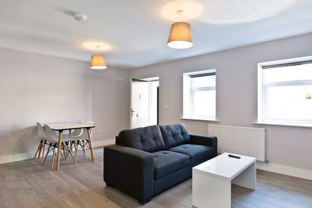 2 bedroom flat to rent - Photo 3