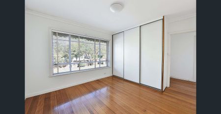 Comfortable Living in a Quiet Court Location - Photo 4