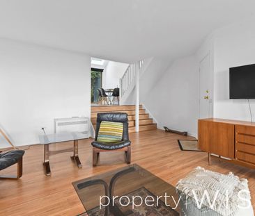 Stunning Location with views, Fully Furnished - Photo 6