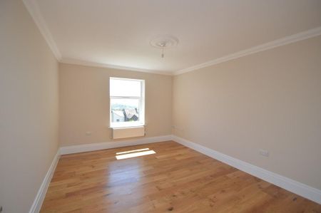 3 Bedroom Flat To Rent - Photo 5