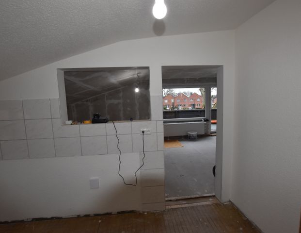 Alt Rensefeld 34, direkt a.d. Kirche, 4 Zi.-Whg. ca. 123qm mit gr. Balkon, FREI zum 01.02.2026 - Foto 1