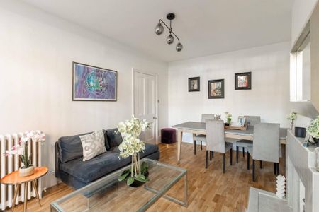 3 bedroom flat to rent - Photo 5