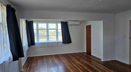 Grant Crescent, MASTERTON, 3 BDRMS $500 P/W - Photo 5