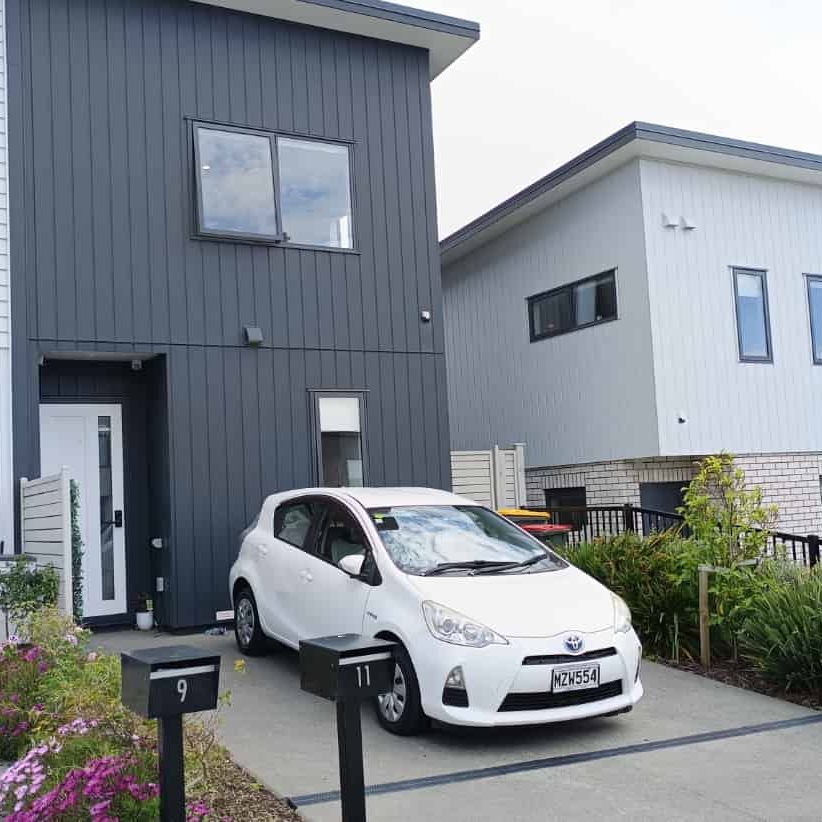 Contemporary Living in a Peaceful Community – Your New Home Awaits at 11 Nuku Place, Manurewa - Photo 1