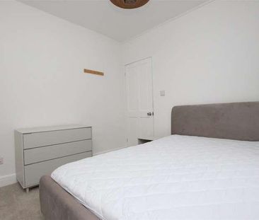 High Street, Weston, BA1 - Photo 3