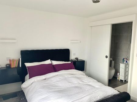 2 bedroom apartment to rent - Photo 4