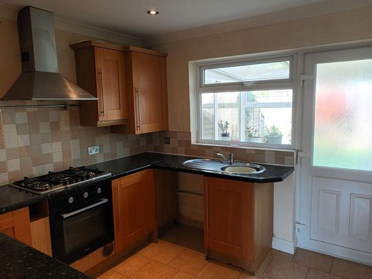 3 bedroom terraced house to rent - Photo 1