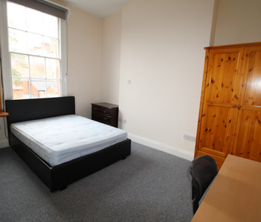 7 Bed Student Accommodation - Photo 5